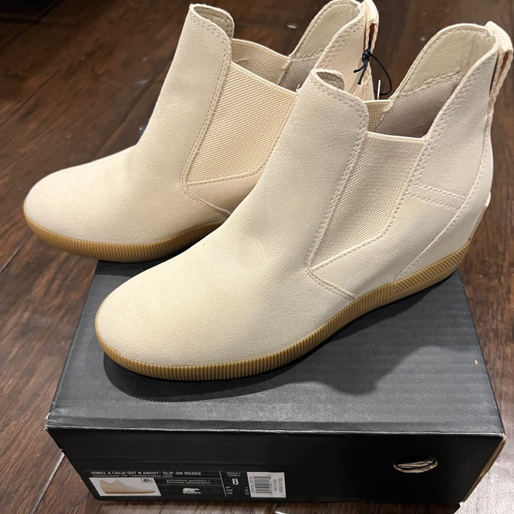 Sorel Women's Tan Ankle Boots